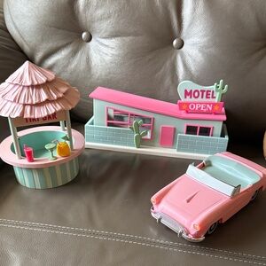 Target One Spot Decor Mid Century Motel, Tiki Bar and Car 2023